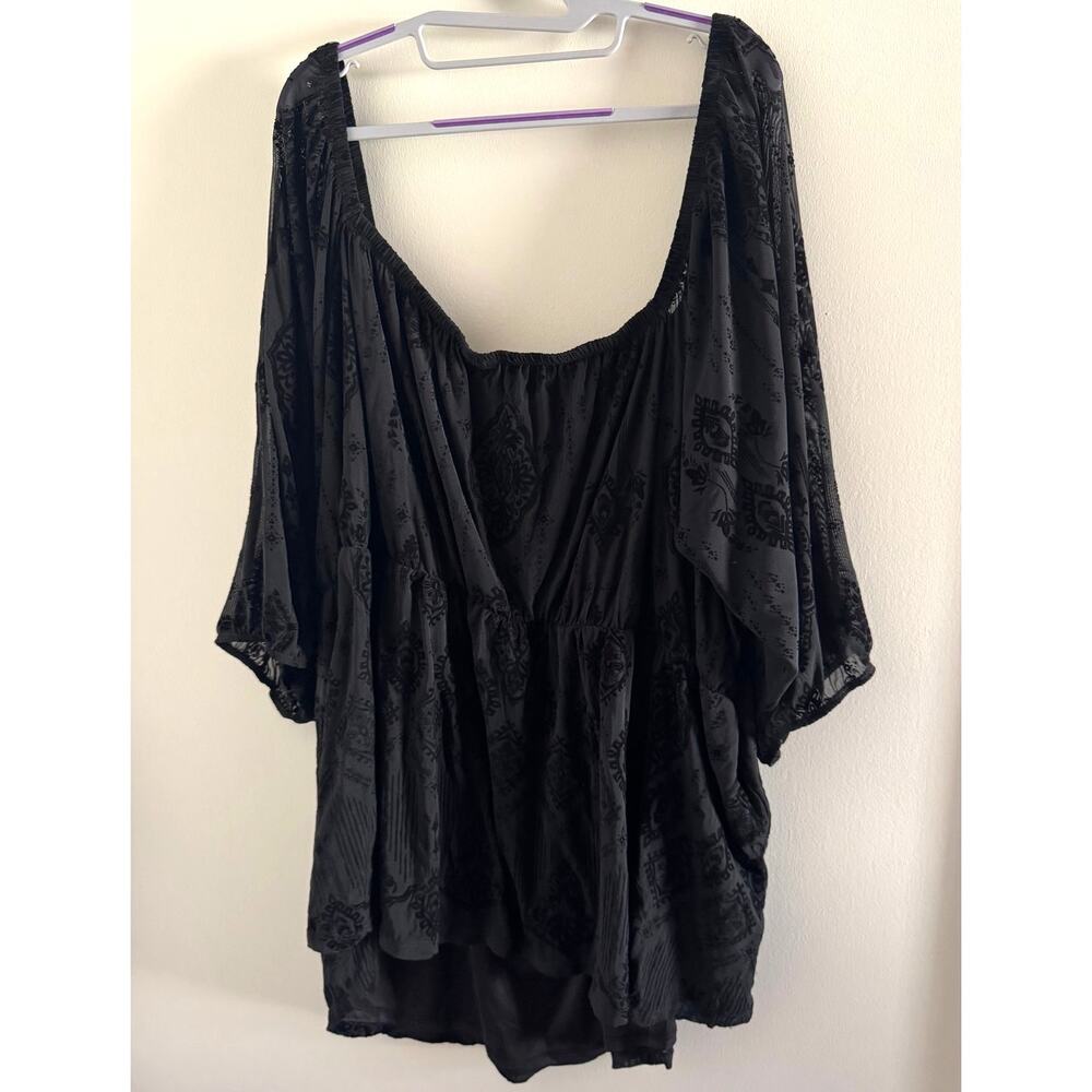 Torrid Size 6 Black Flocked Mesh Square Neck Puff Sleeve Peasant Top Stretch